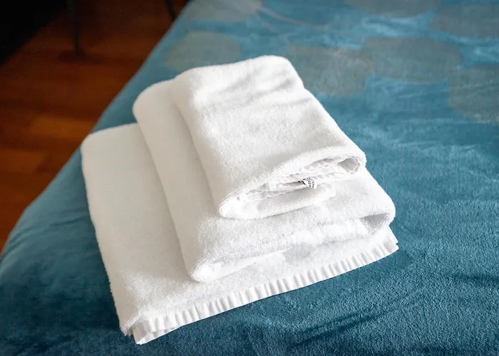 Sapphire Sky Deluxe By Bookinghost Daire *