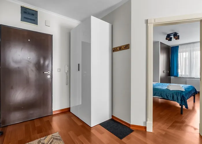 Sapphire Sky Deluxe By Bookinghost Daire *