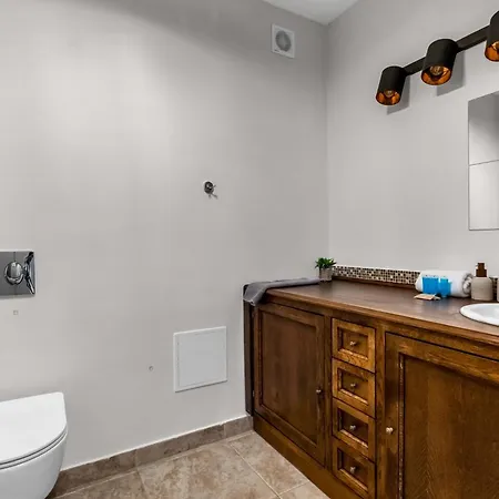 Apartament Sapphire Sky Deluxe By Bookinghost Warszawa