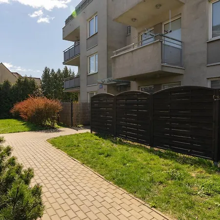 Sapphire Sky Deluxe By Bookinghost