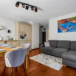 Sapphire Sky Deluxe By Bookinghost Apartamento